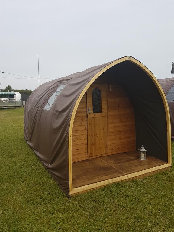 Suitehuts @ Silverstone Luaran gambar